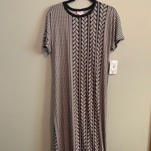 Maria maxi dress NWT LuLaRoe small black and white